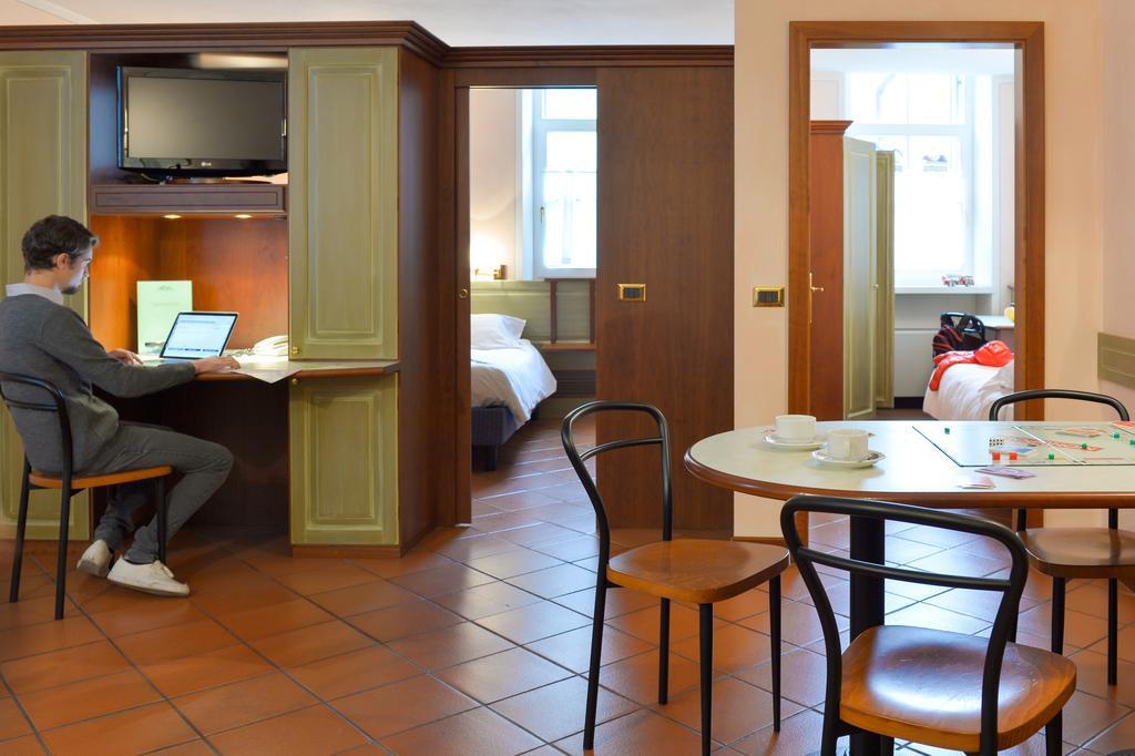 Residence Del Messaggero Rovereto  Luaran gambar