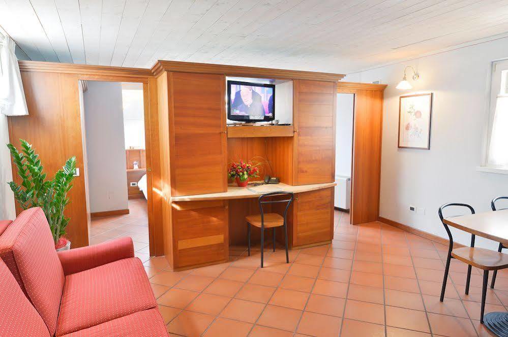Residence Del Messaggero Rovereto  Luaran gambar