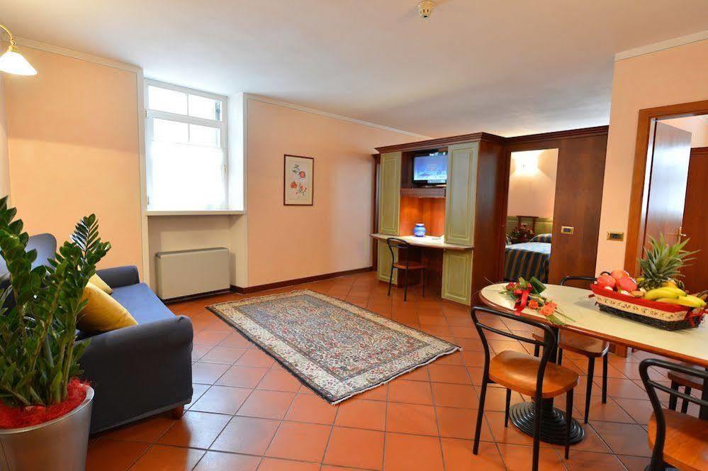 Residence Del Messaggero Rovereto  Luaran gambar